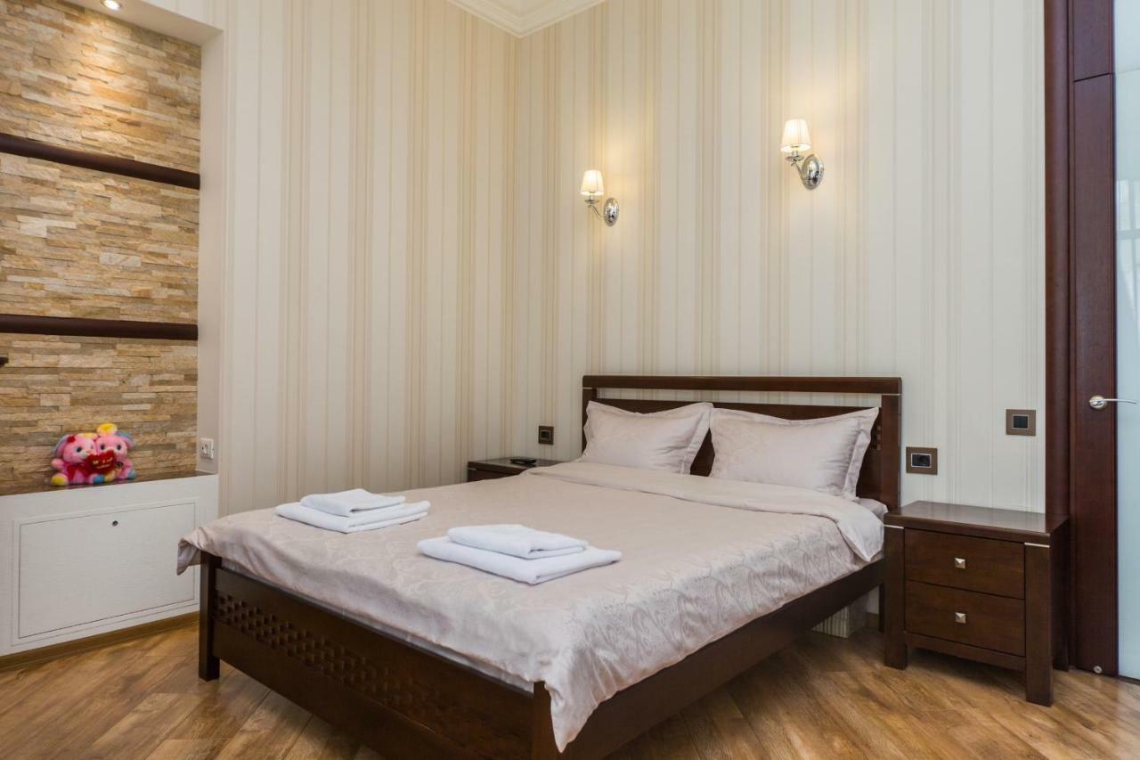 Apartamenty Na Sofievskoy Odessa Exterior photo